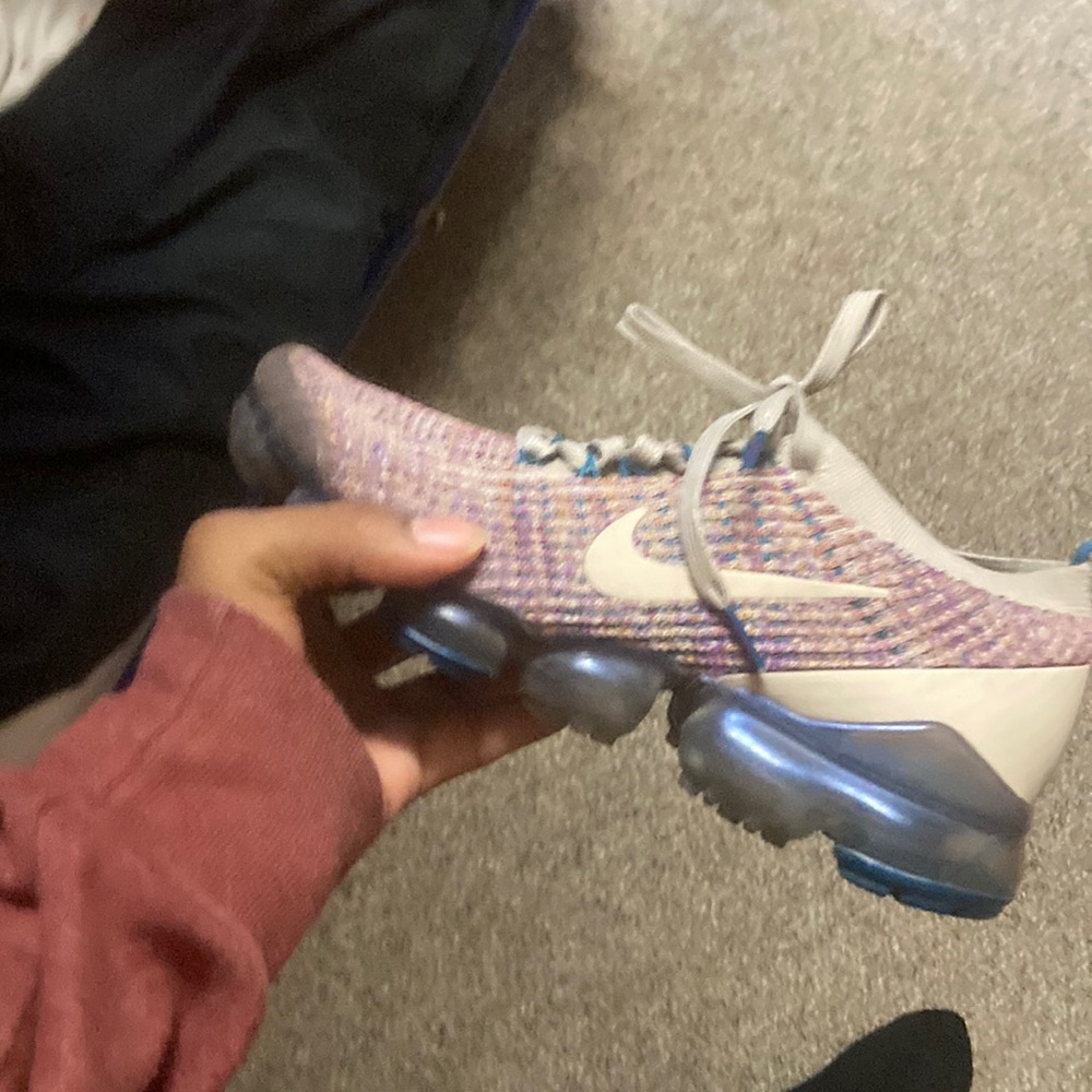 Nike vapor max sand vivid